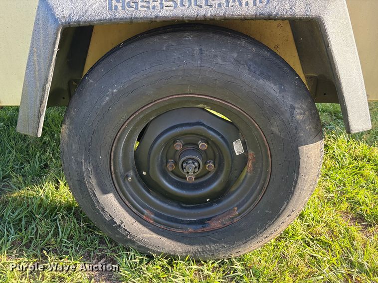 image for item EU0531 Ingersoll Rand P185WIR air compressor