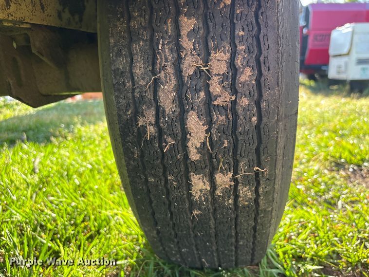 image for item EU0531 Ingersoll Rand P185WIR air compressor