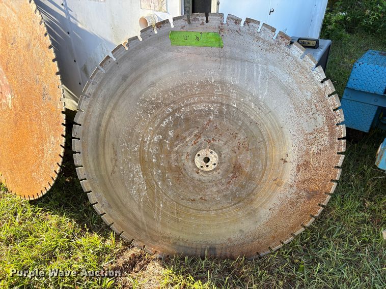 image for item EU0535 (7) concrete saw blades