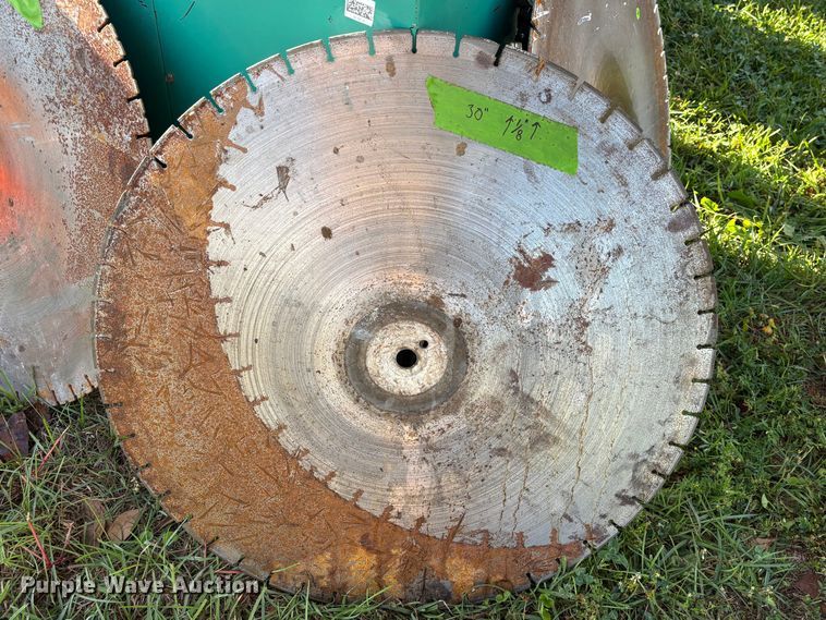image for item EU0535 (7) concrete saw blades