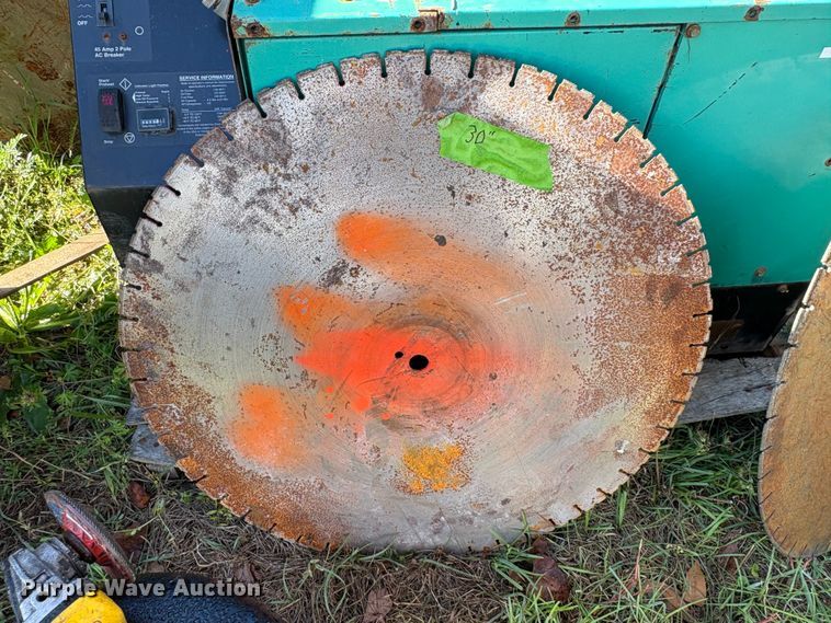 image for item EU0535 (7) concrete saw blades