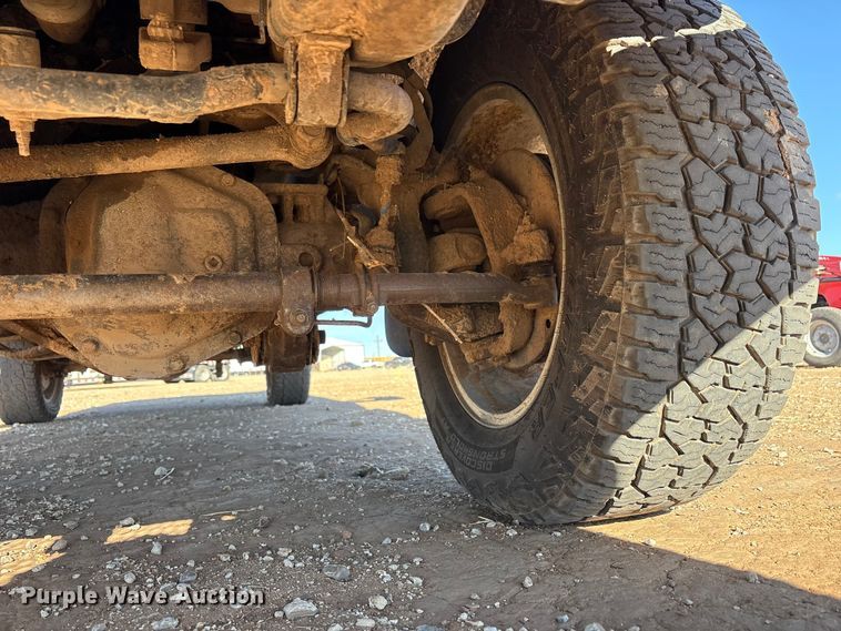 image for item EU4843 2011 Ford F350 Super Duty  Ext. Cab pickup truck