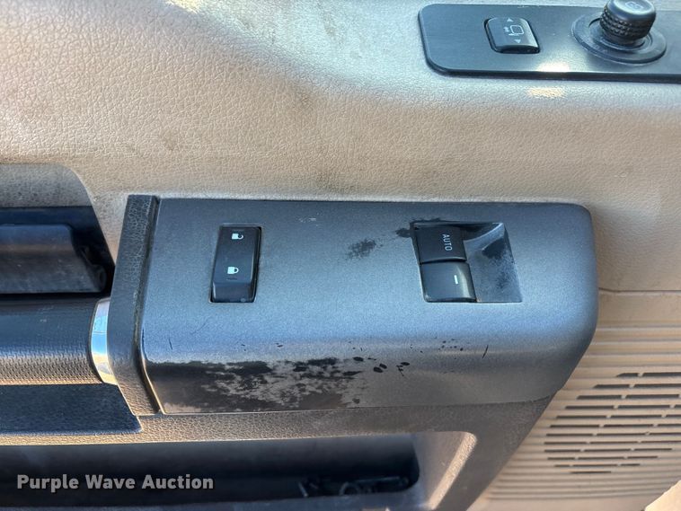 image for item EU4843 2011 Ford F350 Super Duty  Ext. Cab pickup truck