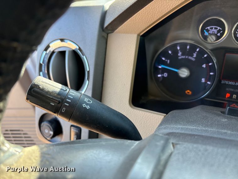 image for item EU4843 2011 Ford F350 Super Duty  Ext. Cab pickup truck