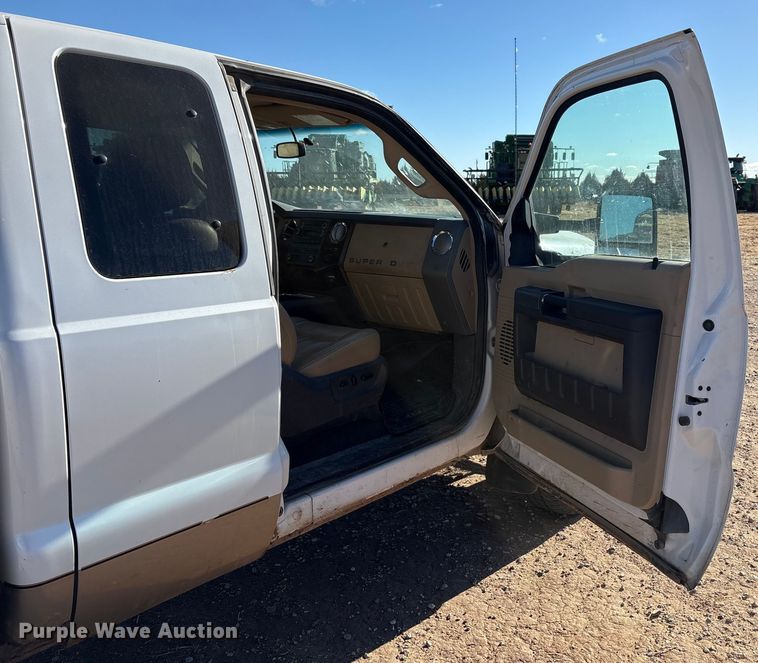 image for item EU4843 2011 Ford F350 Super Duty  Ext. Cab pickup truck