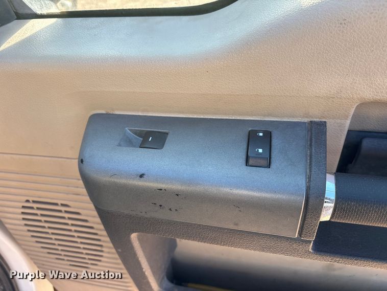 image for item EU4843 2011 Ford F350 Super Duty  Ext. Cab pickup truck