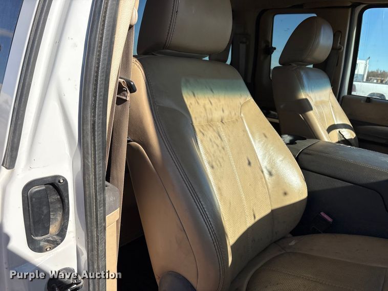 image for item EU4843 2011 Ford F350 Super Duty  Ext. Cab pickup truck