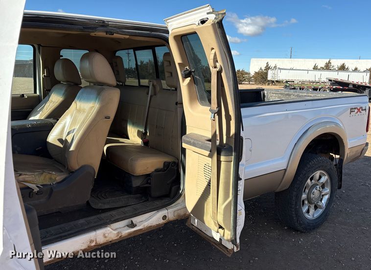 image for item EU4843 2011 Ford F350 Super Duty  Ext. Cab pickup truck