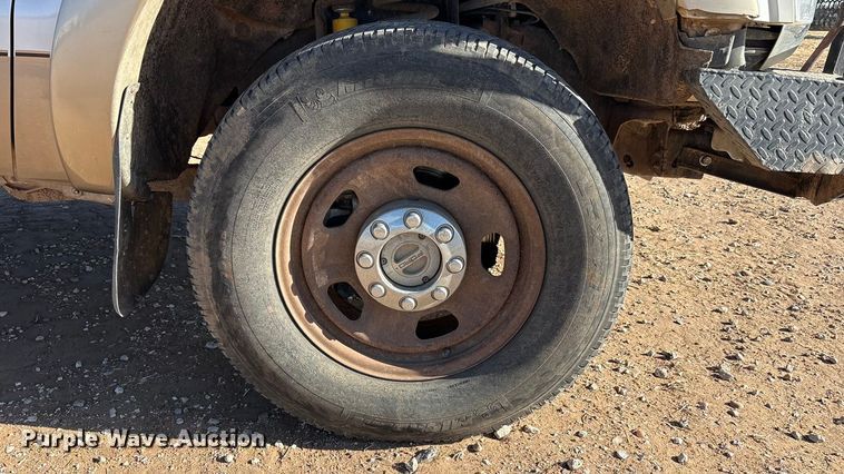 image for item EU4843 2011 Ford F350 Super Duty  Ext. Cab pickup truck