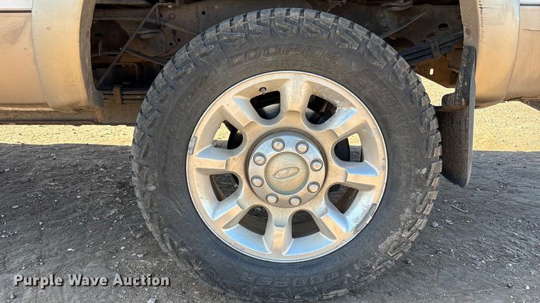 image for item EU4843 2011 Ford F350 Super Duty  Ext. Cab pickup truck