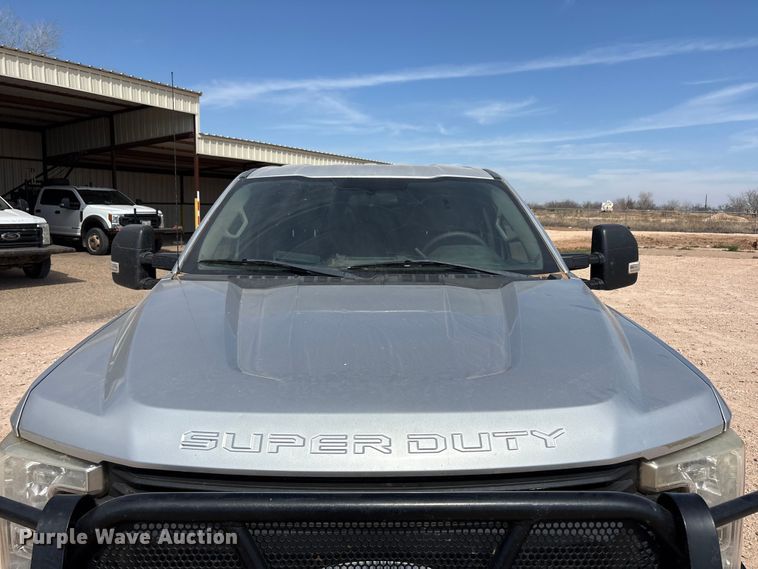 image for item EU4959 2017 Ford F250 Super Duty Ext. Cab pickup truck