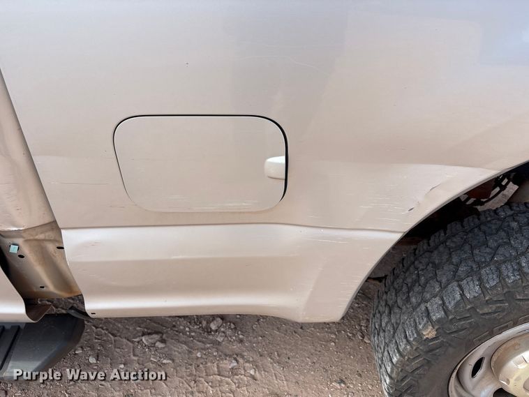 image for item EU4959 2017 Ford F250 Super Duty Ext. Cab pickup truck