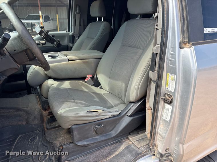 image for item EU4959 2017 Ford F250 Super Duty Ext. Cab pickup truck