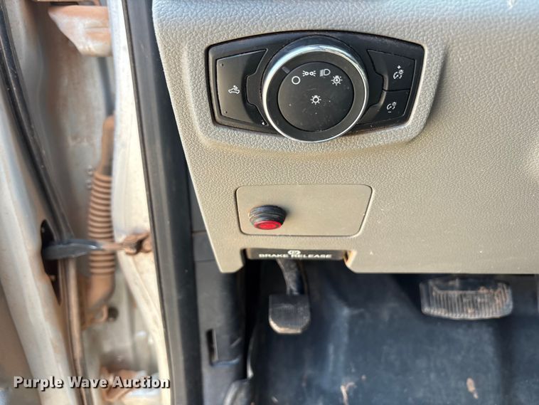 image for item EU4959 2017 Ford F250 Super Duty Ext. Cab pickup truck