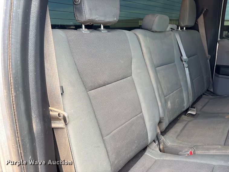 image for item EU4959 2017 Ford F250 Super Duty Ext. Cab pickup truck