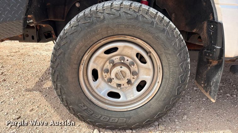 image for item EU4959 2017 Ford F250 Super Duty Ext. Cab pickup truck