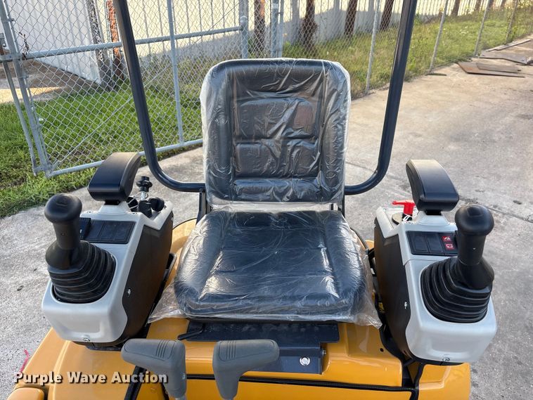 image for item EU7486 2025 SDLaunch IRE20 mini excavator