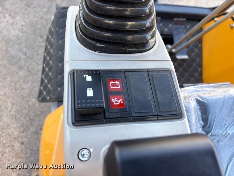 image for item EU7486 2025 SDLaunch IRE20 mini excavator
