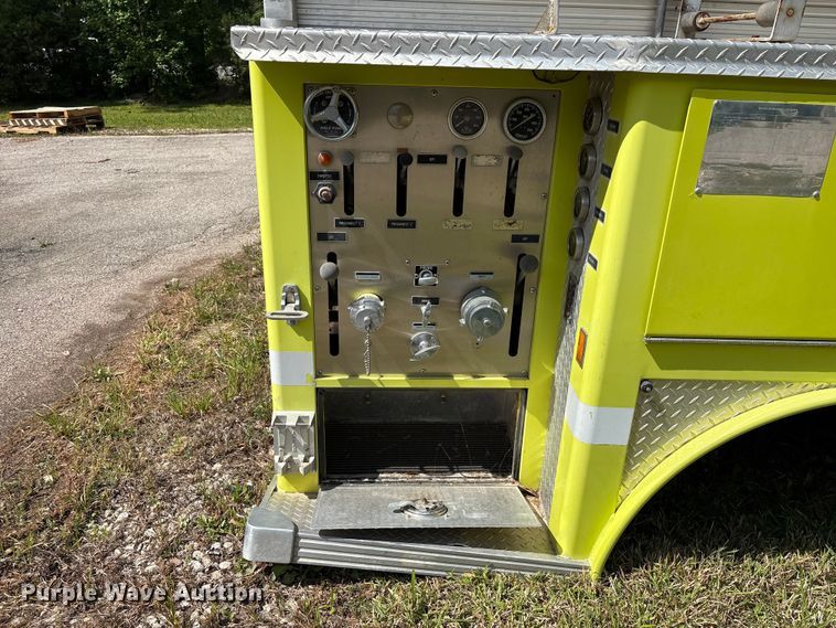 image for item EU7499 Emergency One pumper truck bed