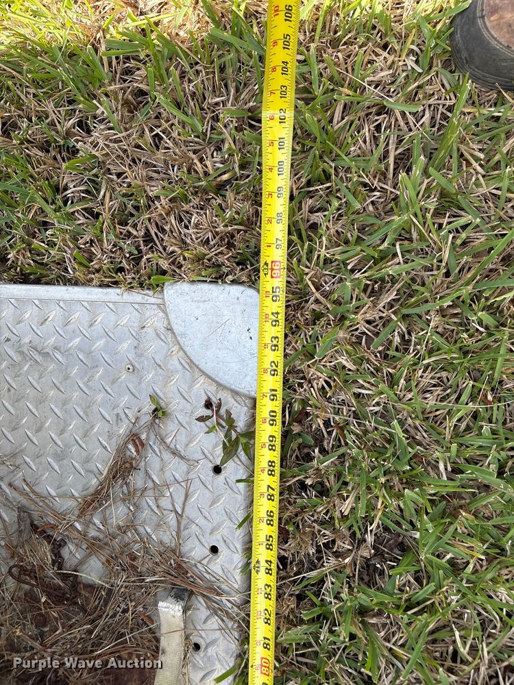 image for item EU7499 Emergency One pumper truck bed