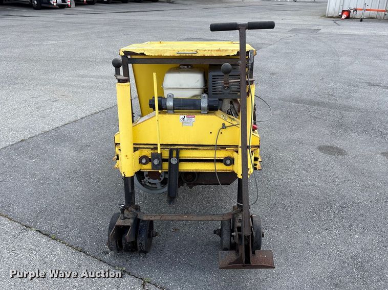 image for item EU8625 Miller MC 550 curb machine