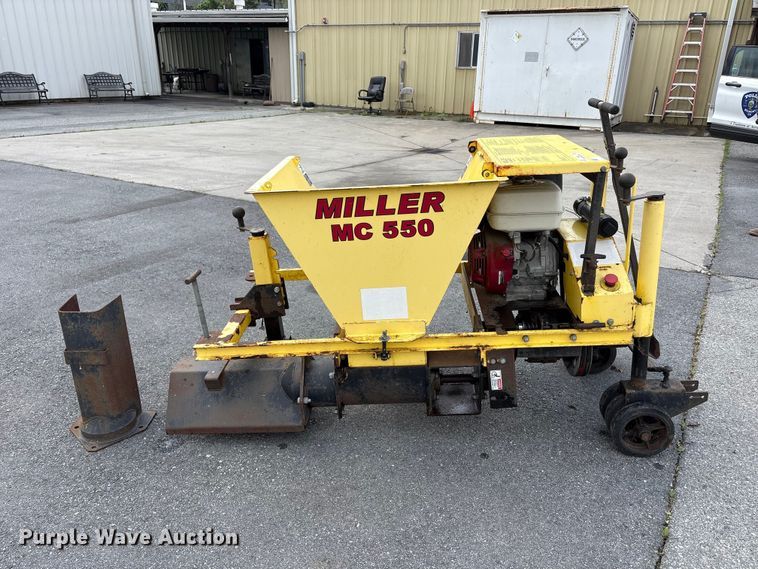 image for item EU8625 Miller MC 550 curb machine