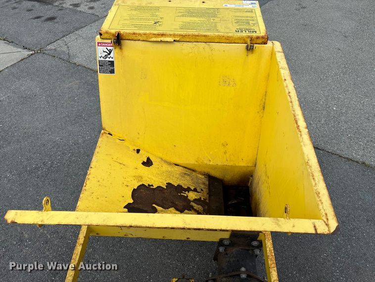 image for item EU8625 Miller MC 550 curb machine