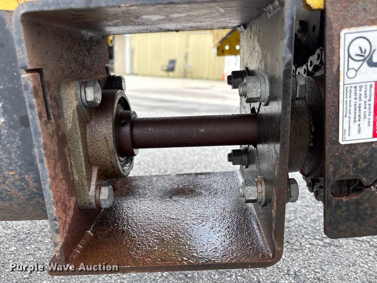 image for item EU8625 Miller MC 550 curb machine