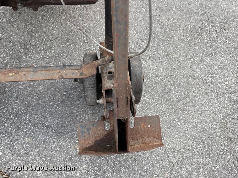 image for item EU8625 Miller MC 550 curb machine