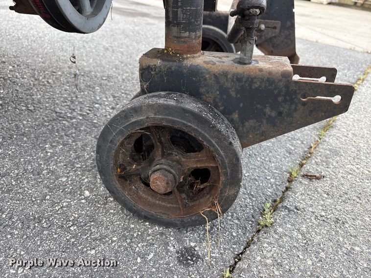 image for item EU8625 Miller MC 550 curb machine