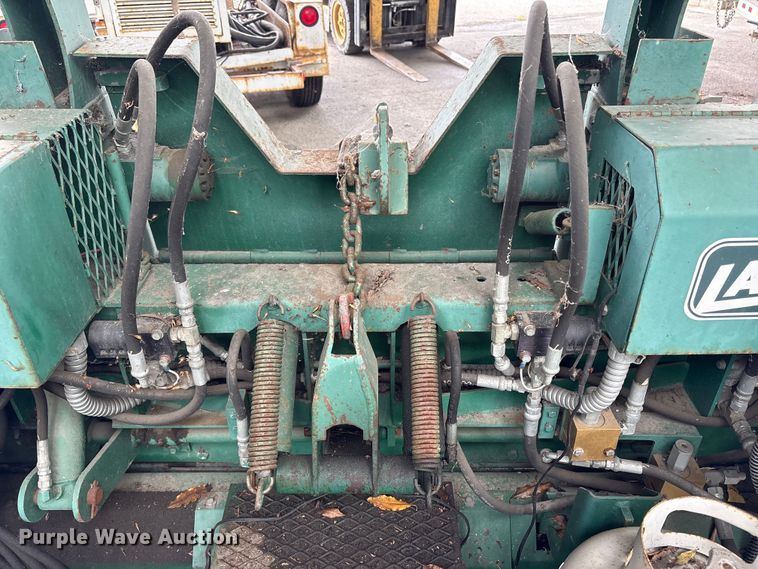 image for item EU8627 Layton F-525 paver