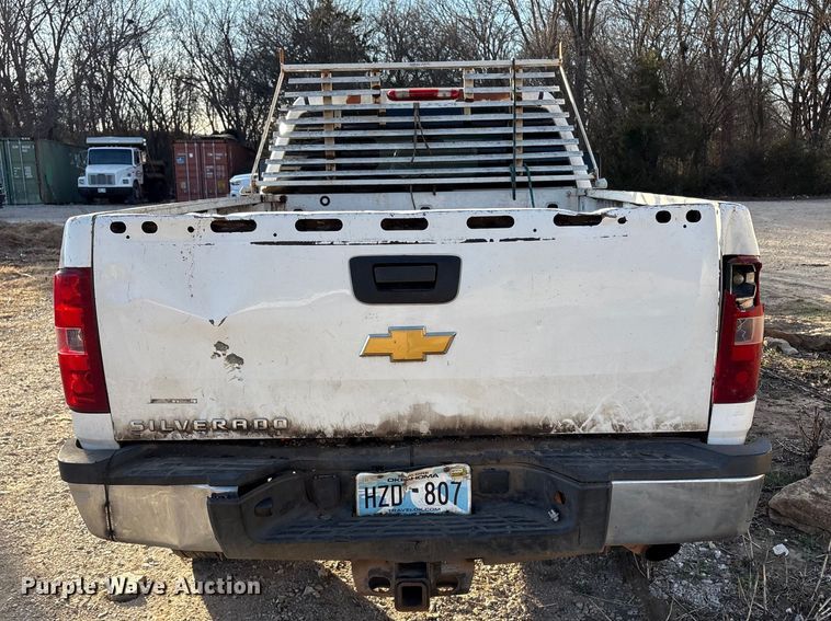 image for item EV2752 2013 Chevrolet Silverado 2500HD Crew Cab pickup truck