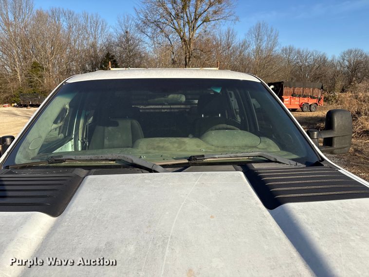 image for item EV2752 2013 Chevrolet Silverado 2500HD Crew Cab pickup truck