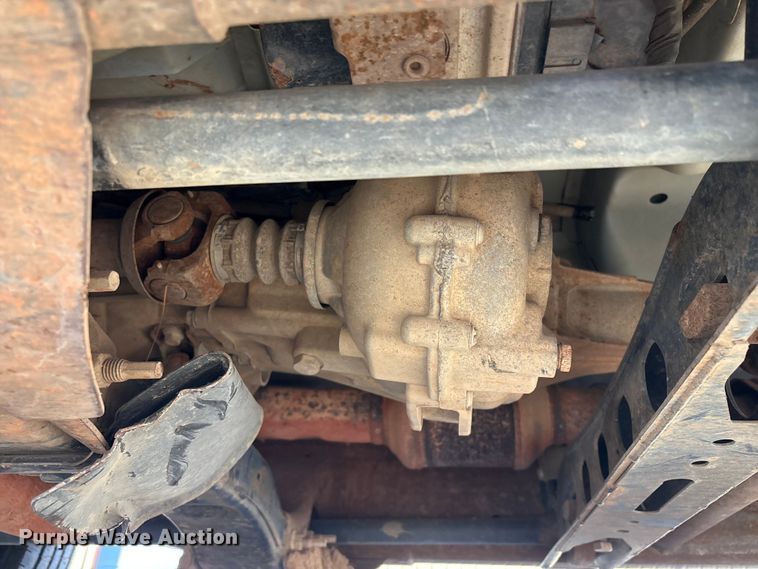 image for item EV2752 2013 Chevrolet Silverado 2500HD Crew Cab pickup truck