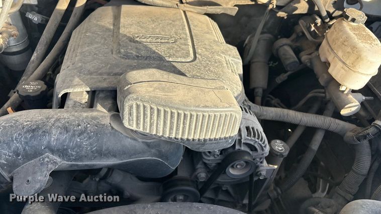 image for item EV2752 2013 Chevrolet Silverado 2500HD Crew Cab pickup truck