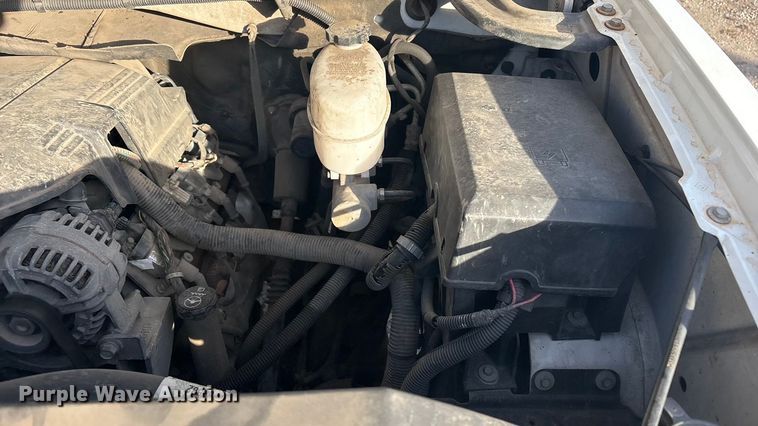 image for item EV2752 2013 Chevrolet Silverado 2500HD Crew Cab pickup truck