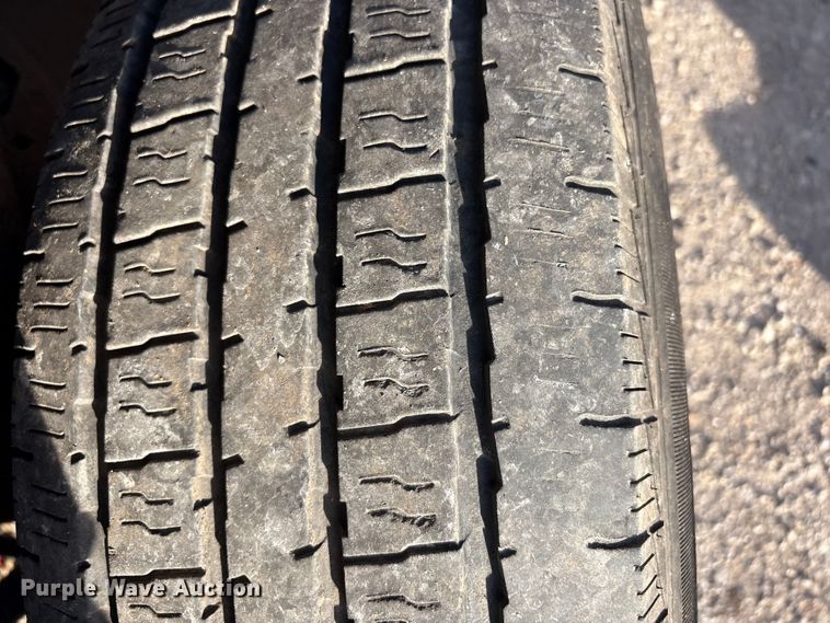 image for item EV2752 2013 Chevrolet Silverado 2500HD Crew Cab pickup truck