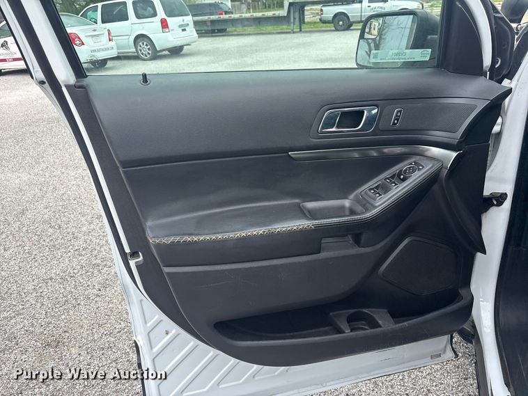 image for item EV2901 2015 Ford Explorer Police SUV