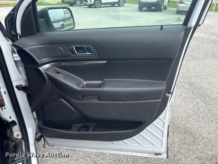 image for item EV2901 2015 Ford Explorer Police SUV