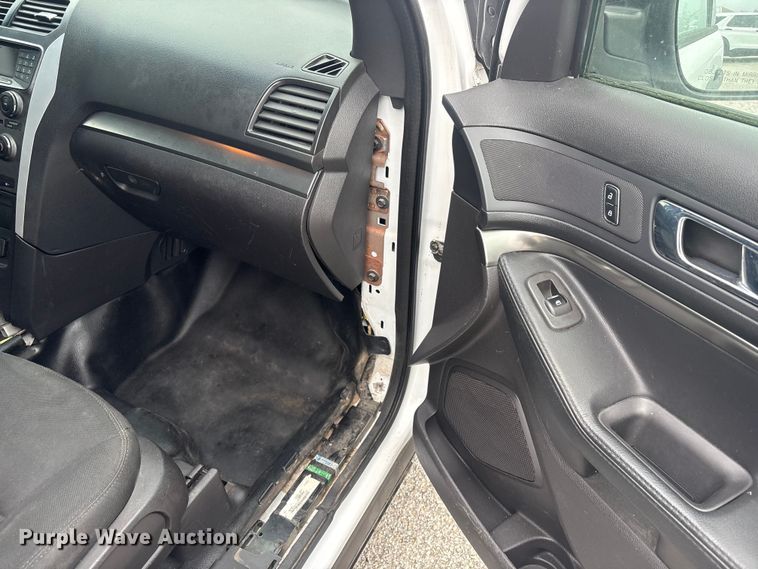image for item EV2901 2015 Ford Explorer Police SUV