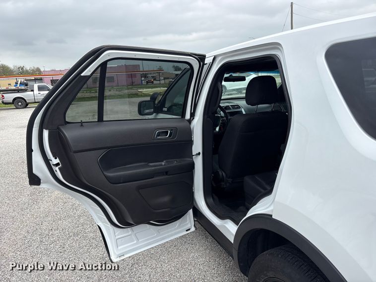 image for item EV2901 2015 Ford Explorer Police SUV