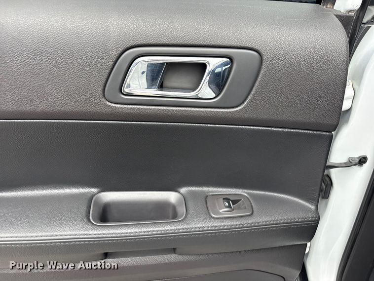 image for item EV2901 2015 Ford Explorer Police SUV