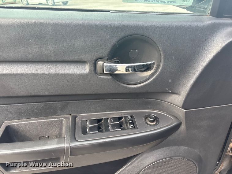 image for item EV2903 2010 Dodge Charger 