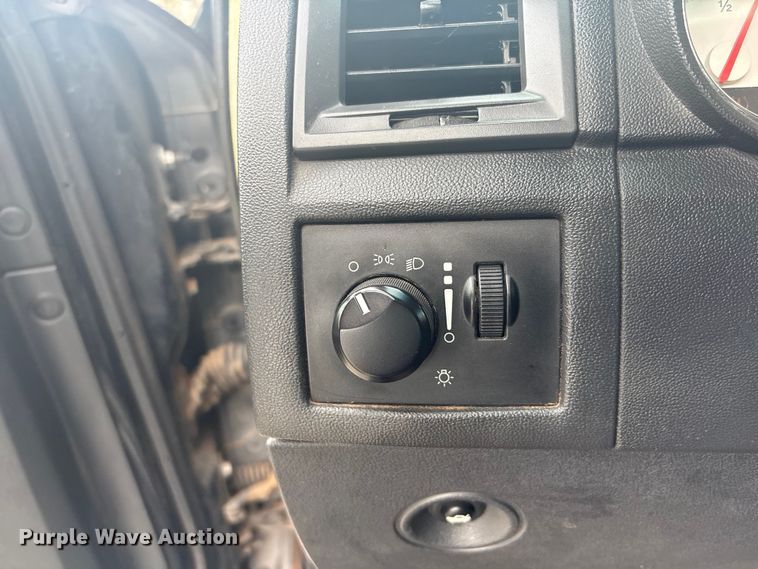 image for item EV2903 2010 Dodge Charger 