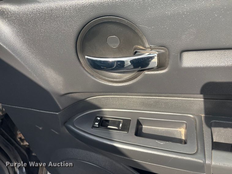 image for item EV2903 2010 Dodge Charger 