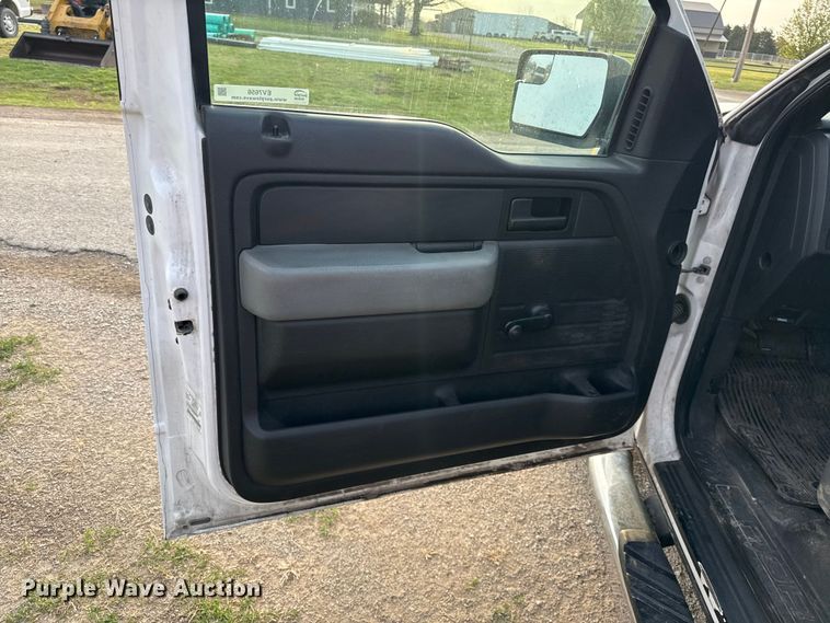 image for item EV7656 2011 Ford F150 pickup truck