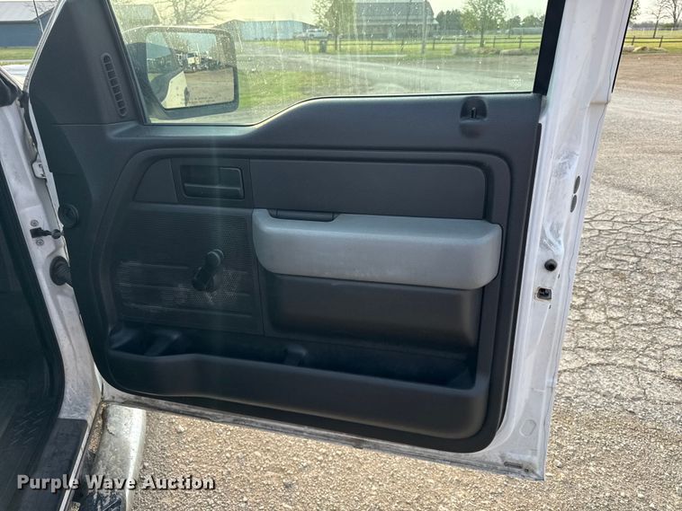 image for item EV7656 2011 Ford F150 pickup truck