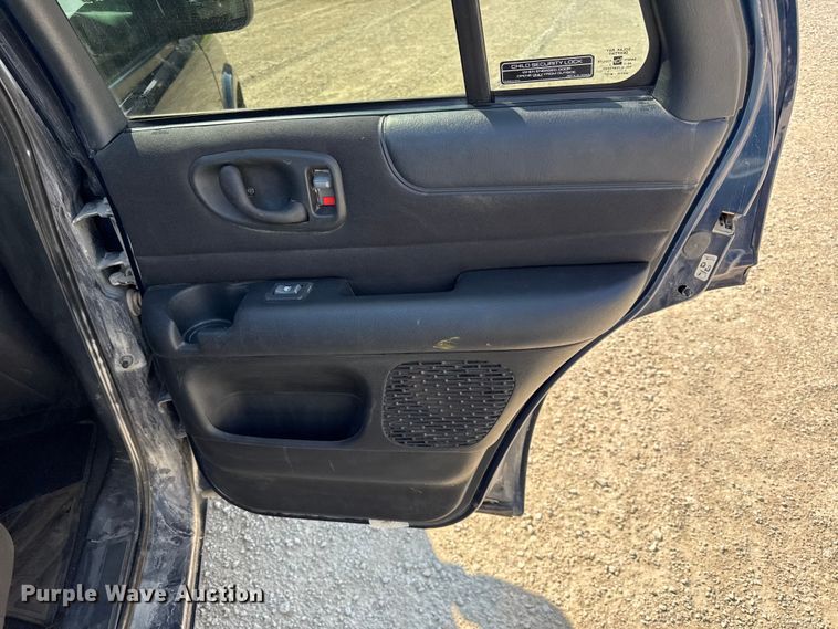 image for item EV7667 2003 Chevrolet Blazer SUV