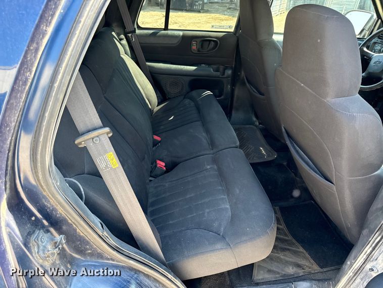 image for item EV7667 2003 Chevrolet Blazer SUV