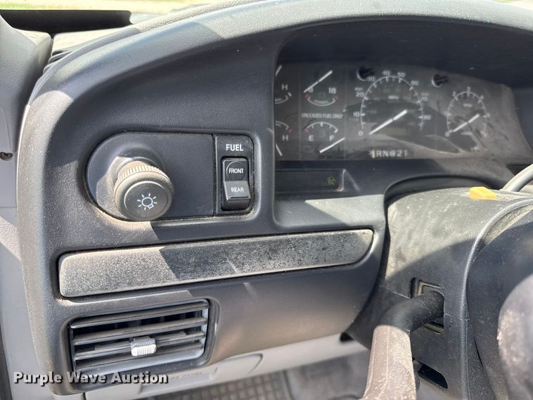 image for item EV7705 1995 Ford F-150 Ext. Cab pickup truck